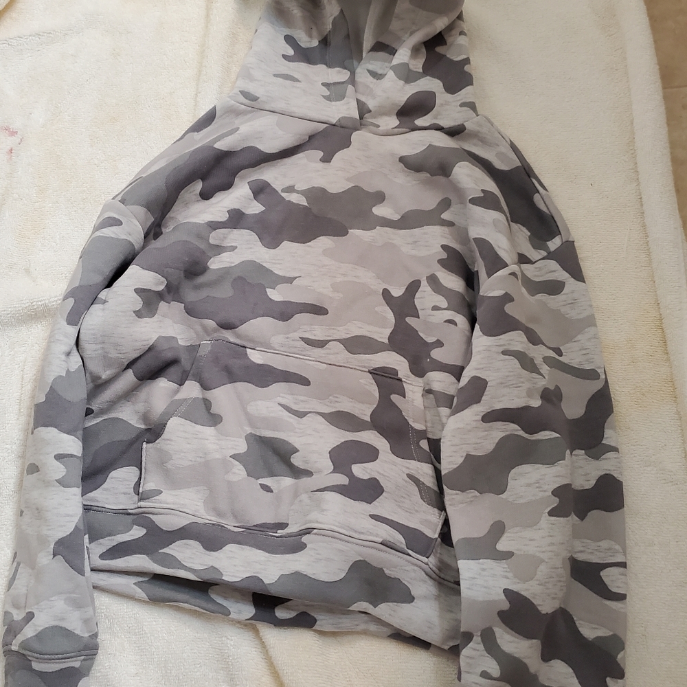 Brand new old navy girls/boys hoodie size M